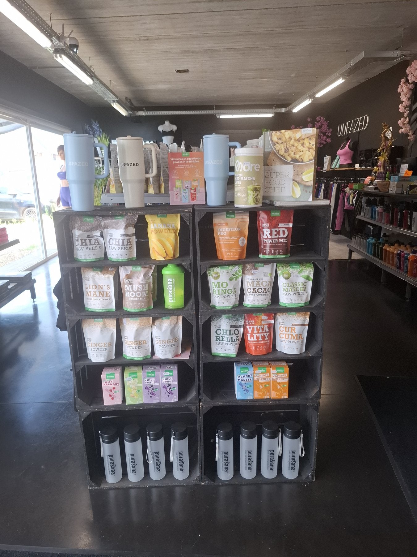 Rek met vitamines en superfoods in MUSKLE Bonheiden